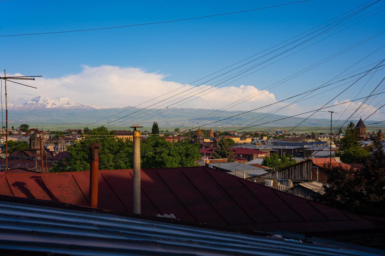 Kumayri Suite Balcony View Ґюмрі Екстер'єр фото