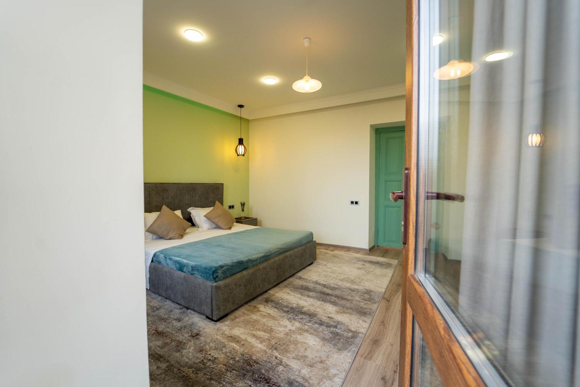 Kumayri Suite Balcony View Ґюмрі Екстер'єр фото