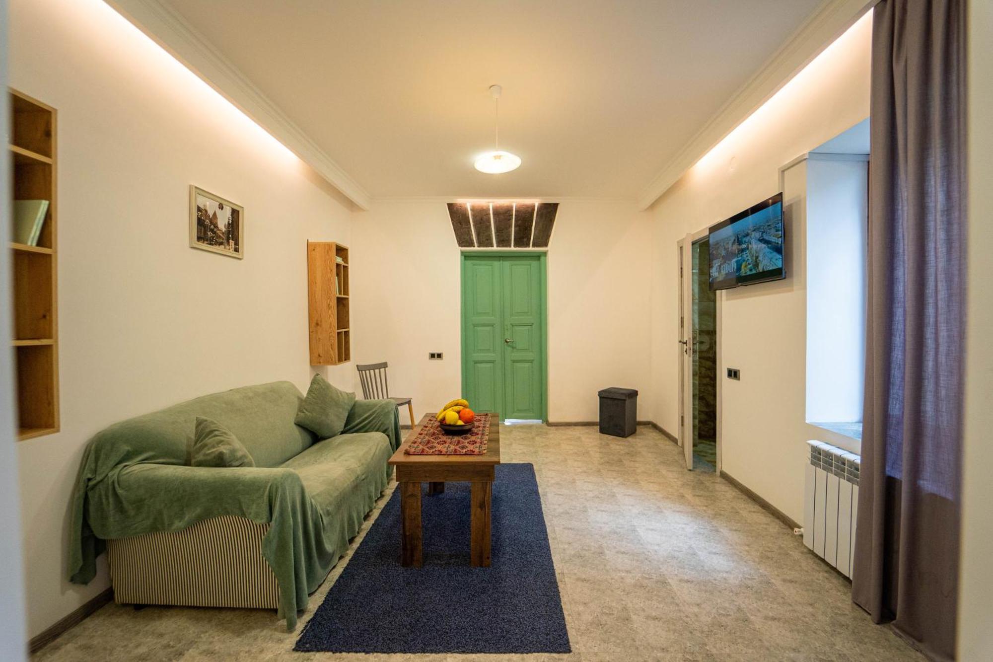 Kumayri Suite Balcony View Ґюмрі Екстер'єр фото